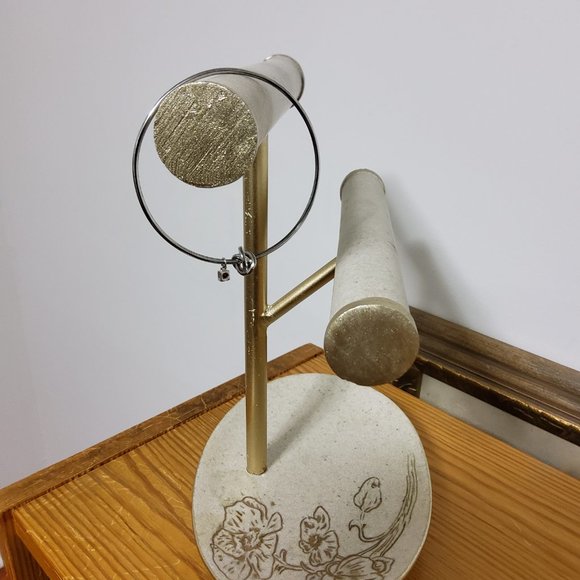 ELLE Solid Knot Bangle - Picture 3 of 5